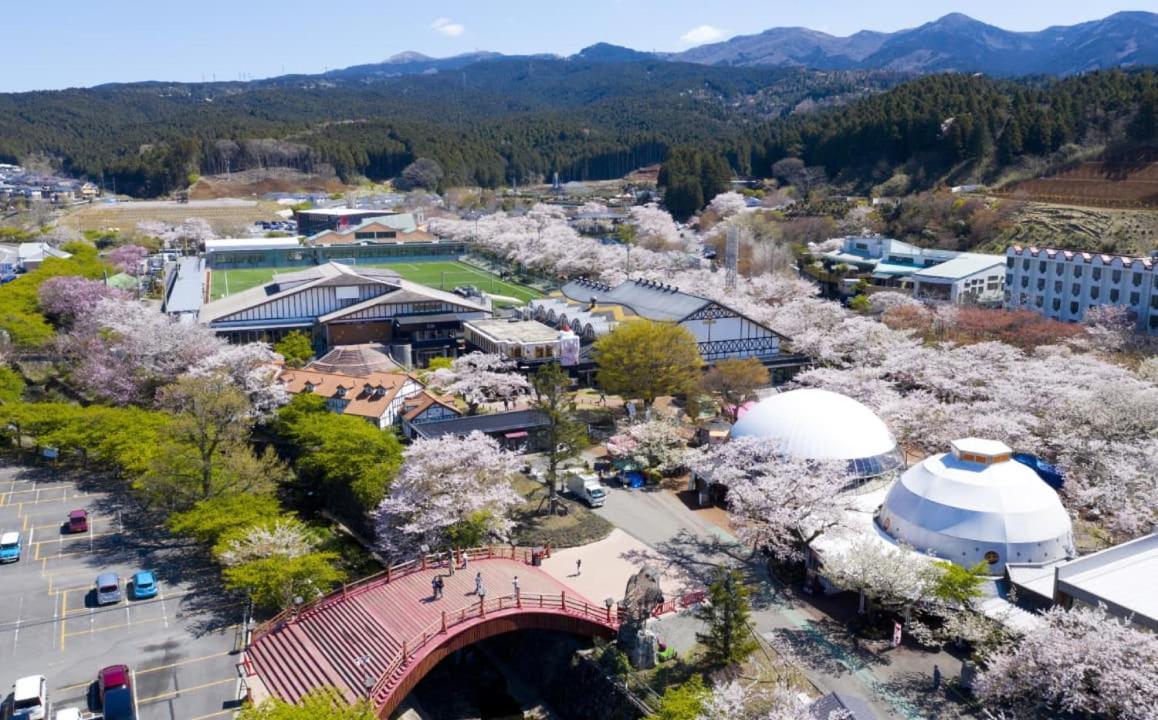 Готель Gotemba Kogen Tokinosumika Екстер'єр фото